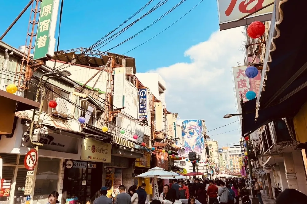 2025 彰化 3 大年貨大街！永樂商圈封街辦春節市集、和美年貨大街 70 攤逛好逛滿