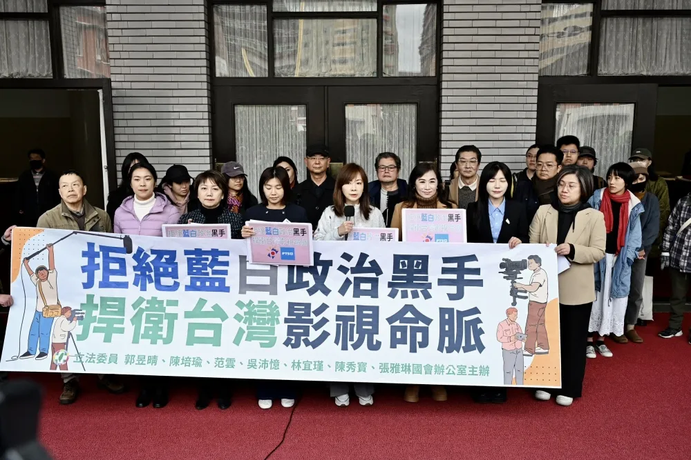 名導編劇現身立法院遭陳玉珍踢館　陳世杰怒嗆：毀掉公視成長的可能性