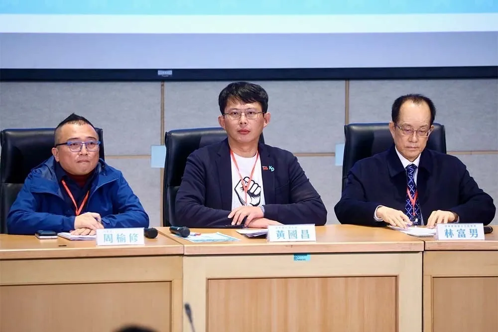 首度主持民眾黨黨代表大會！遭質疑選務違規　黃國昌嗆：不要插嘴