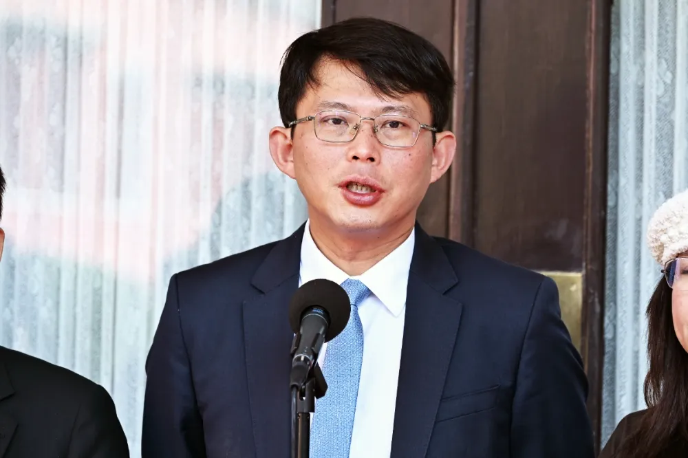稱總預算案與去年相符並未癱瘓國家　黃國昌：賴清德可以騙人但數學不會