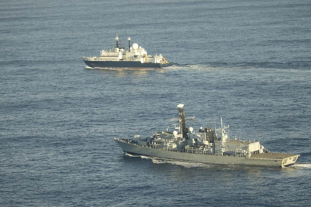 俄國間諜船短期內二度穿越英吉利海峽　英海軍強化巡弋任務因應