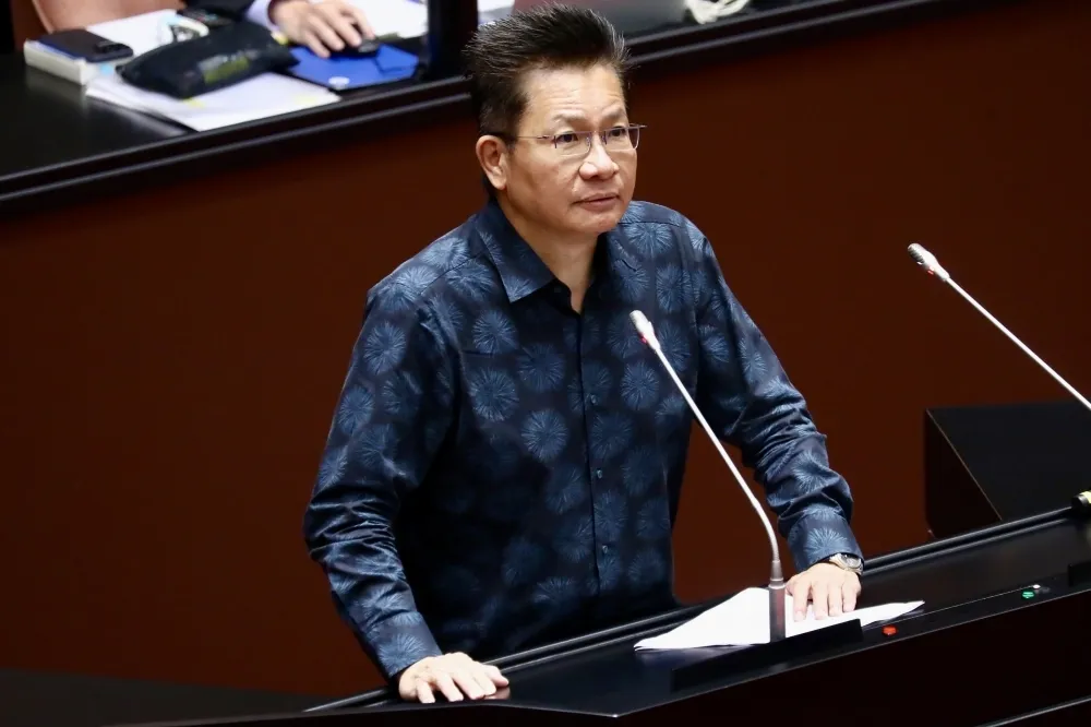 一個會把「壯世代」登記專利的信徒　已背叛信仰