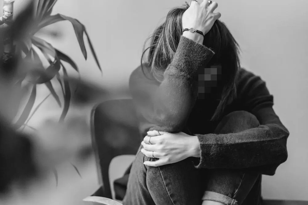 【獨家】遭學生控「親臉頰、十指緊扣、問有無自慰」　竹北知名補習班網紅創辦人涉性騷