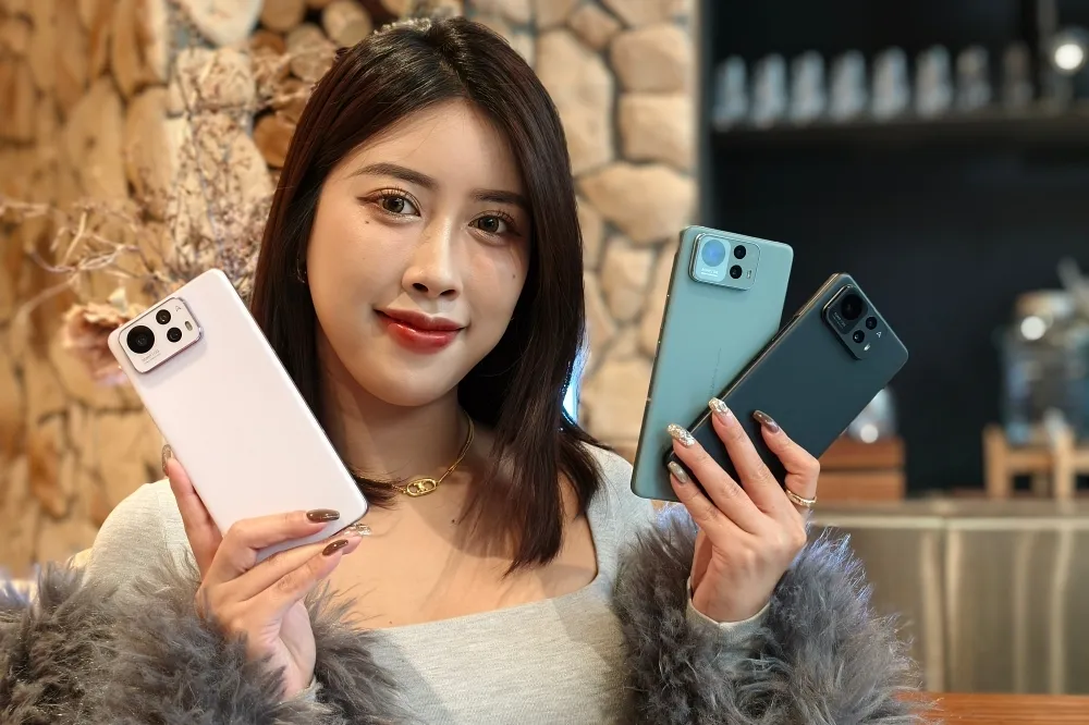 【實機顏色】華碩 Zenfone 12 Ultra 上市開賣！AI 功能一次看、支援 eSIM　舊換新最高折抵破萬元