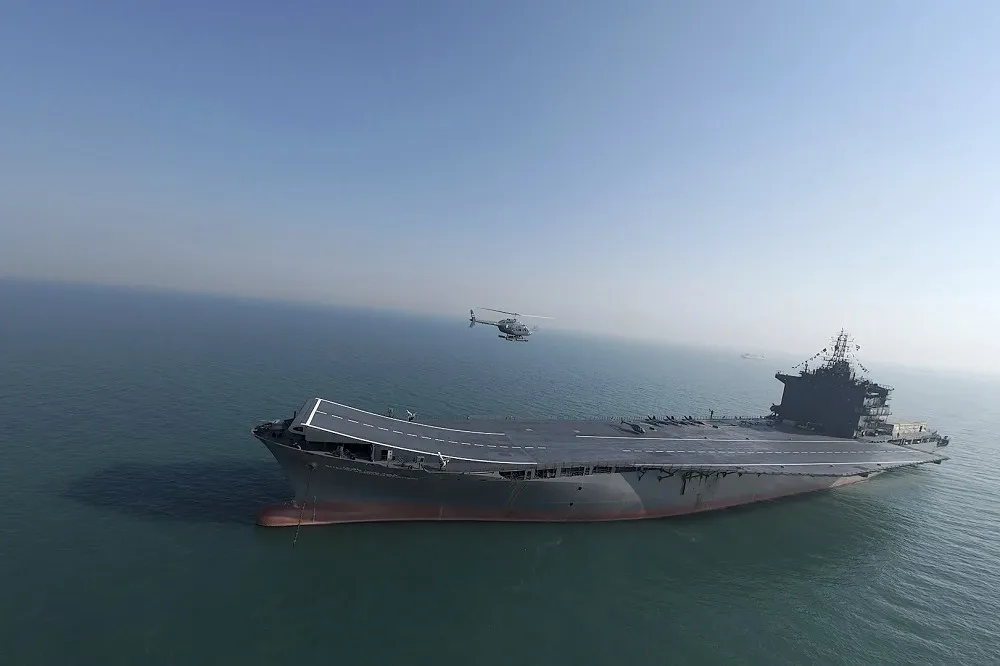 【有片】伊朗首艘無人機航艦成軍　成為海上重要多任務、中程防空平台