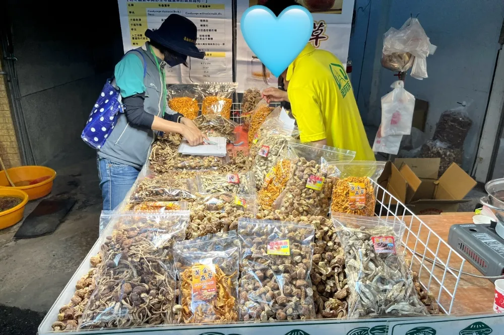澎湖「新鮮海膽」、台南高雄「巴西蘑菇」重金屬鎘超標　衛生局開罰3萬元