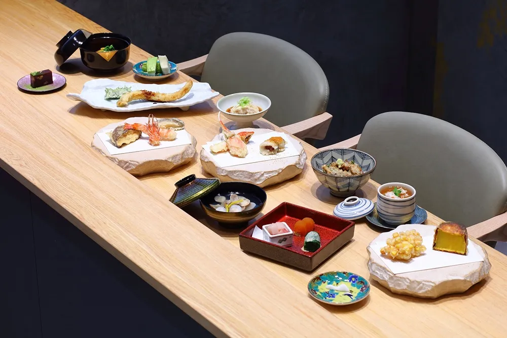 【完整菜單】台中首間板前天婦羅專門店「龍富天婦羅」開幕！午餐 16 道 2500 元起　口湖烏魚子、澎湖老蚵炸出新滋味