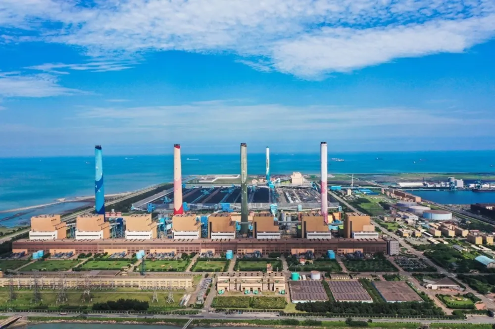台中火力發電廠4號機晚間火警　台電說明了