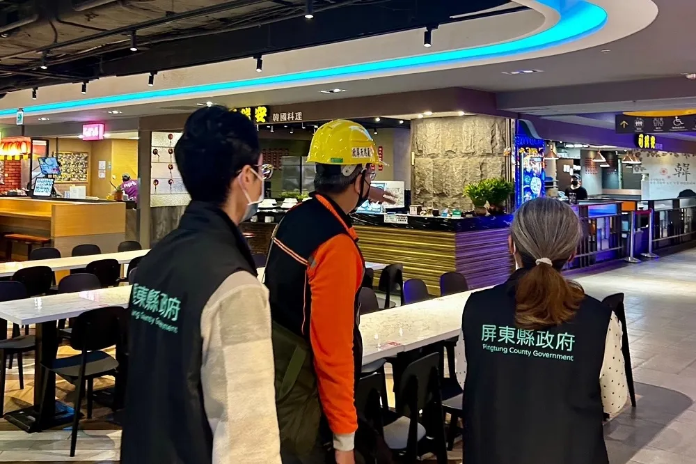 為公共安全把關　屏縣府聯合巡檢百貨商場
