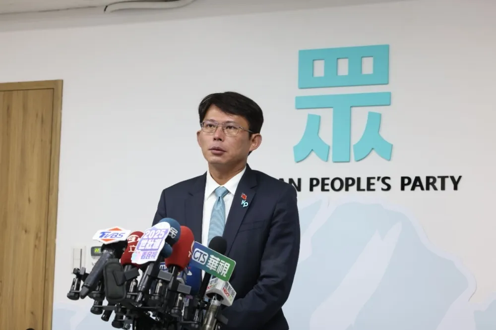 黃國昌勝選民眾黨主席　當選感言「尊柯打綠」：讓柯文哲回來時感到驕傲