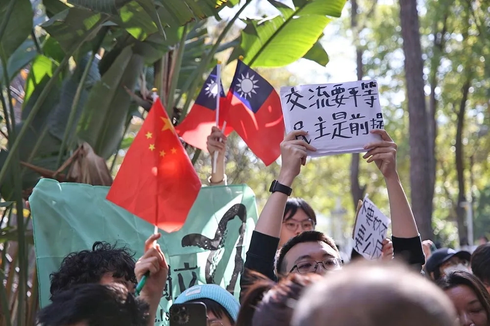 台大社科院學生會長接待陸生團被罷免　馬辦酸：自以為正義