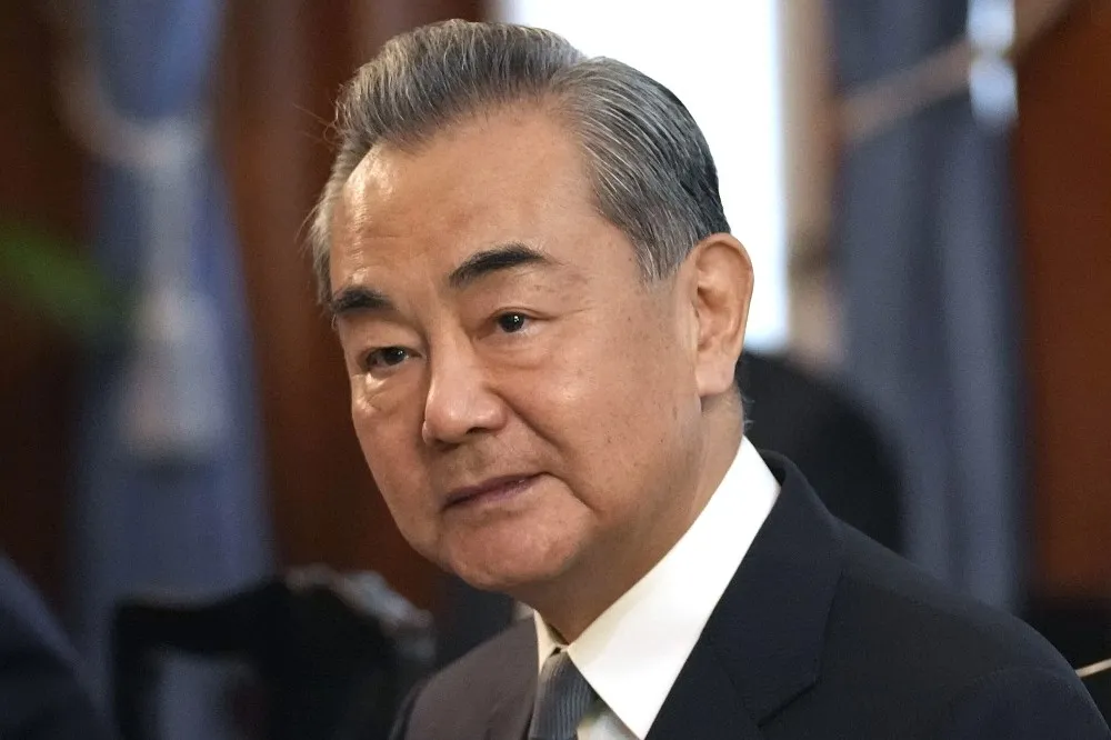 王毅強調中俄不對抗不結盟　批美「退群」恐倒退成叢林法則