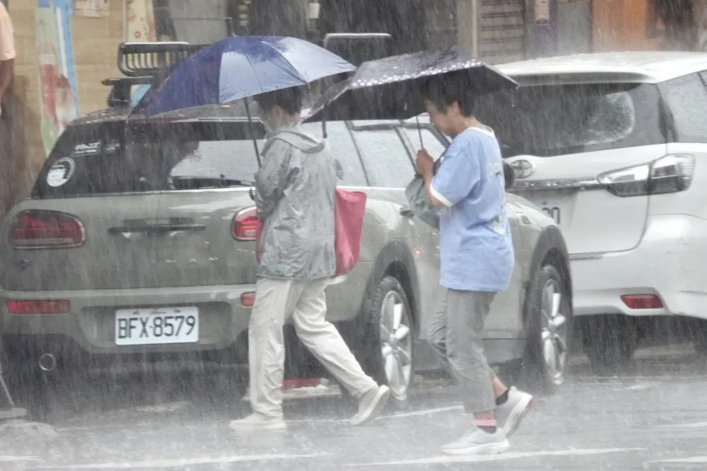 【一周天氣預報】氣溫先升後降　周四起兩波鋒面來襲、恐再降冰雹