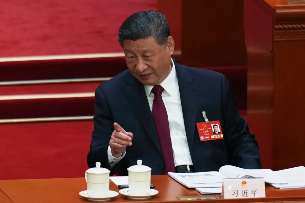 美中關稅談判疑在低層級卡關　彭博披露美要求中官媒在頭版罵芬太尼