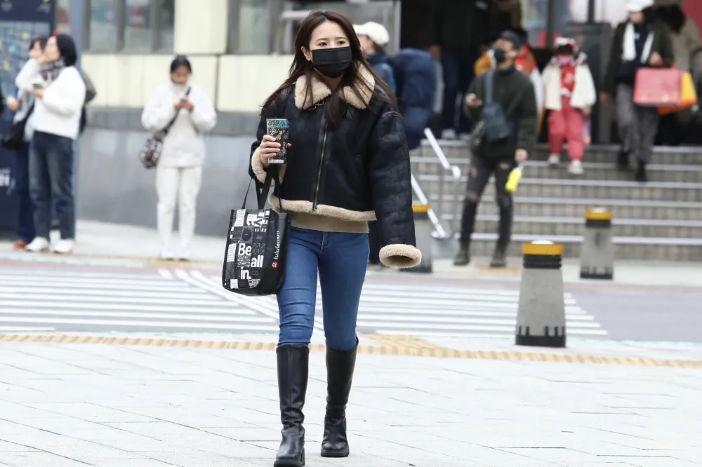 衣服穿回來！明起連4天降雨　溫度斷崖式下降最冷只有10度