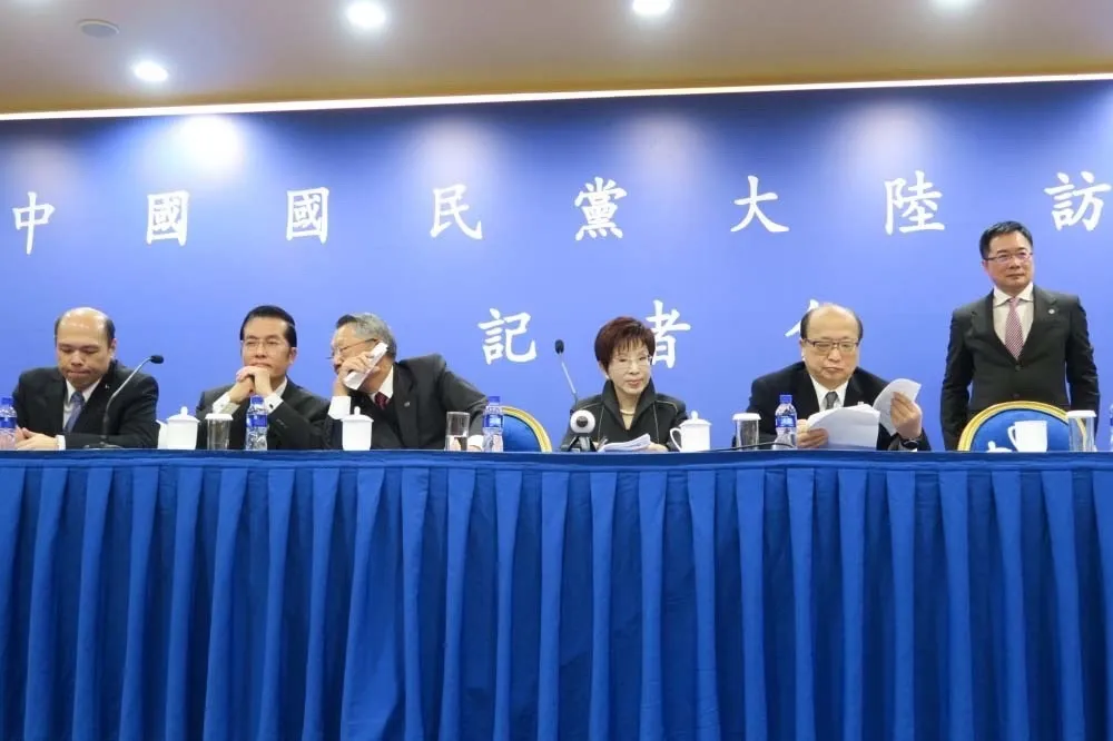 前藍營高官出席統戰座談喊「兩岸一家人」　陸委會：絕不代表台灣同胞