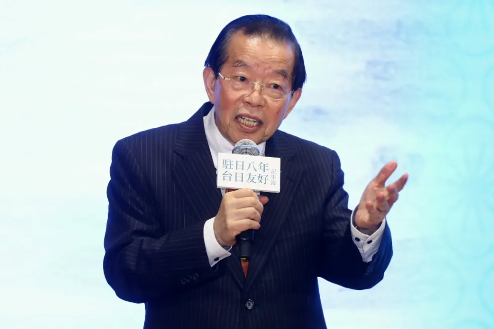 謝長廷指大罷免是「惡的循環」　作家顏擇雅反駁：藍白才是源頭