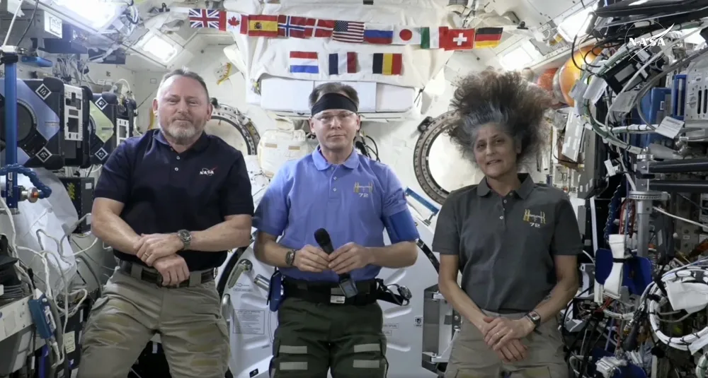8天任務變9個月　2名NASA名太空人搭SpaceX乘龍號返抵地球　