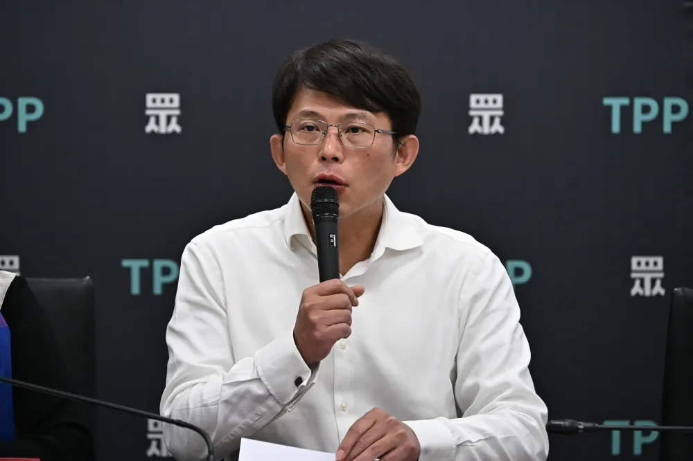 北檢遭爆2度衝醫院逼沈慶京「咬柯文哲」　黃國昌怒斥：違法濫權