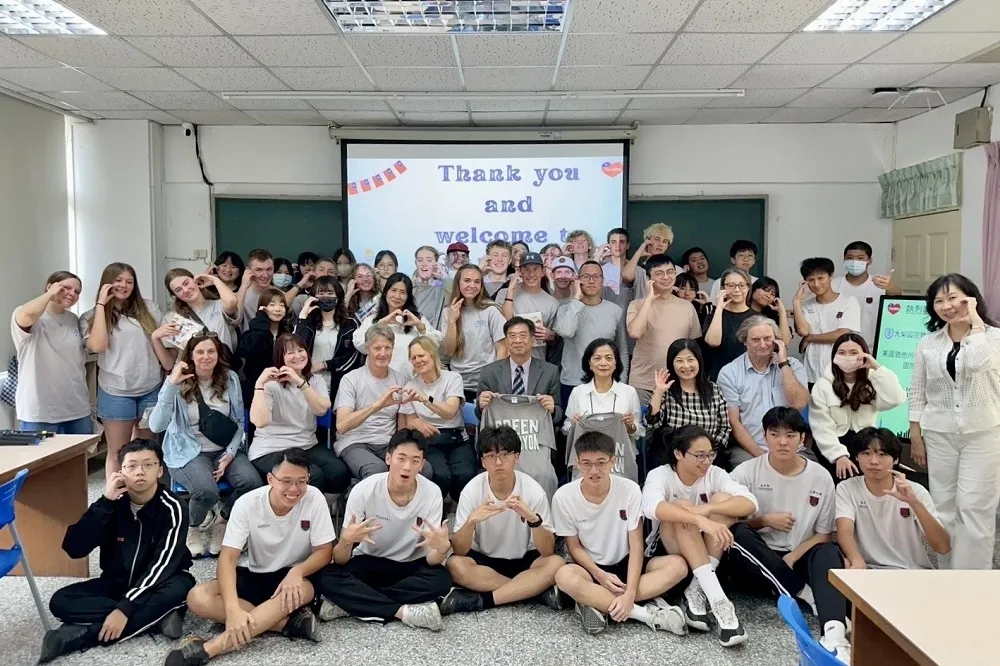 台美友誼持續閃耀　美國格林峽谷高中三訪大榮中學