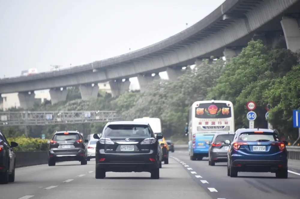 清明連假第3天湧現北返車潮　國道塞車地雷路段曝光