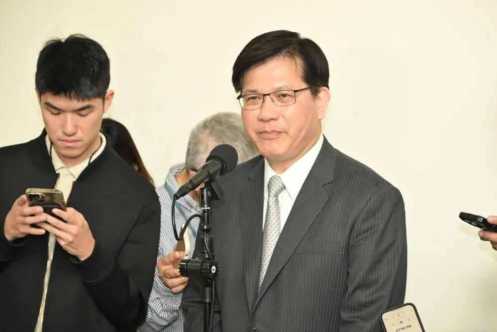 川普暫緩75國對等關稅90天　林佳龍證實台灣入列：將深談合組「台美聯隊」