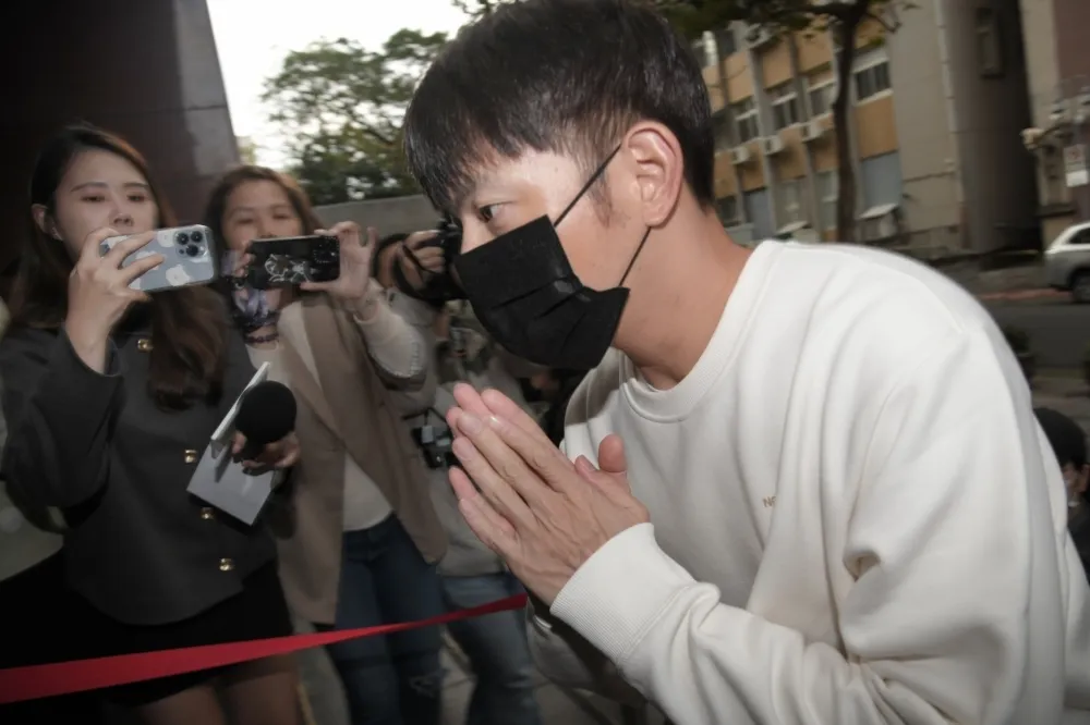 宥勝拍片拚復出遭罵翻　急刪影片宣布棄用藝名、粉專將捐作公益