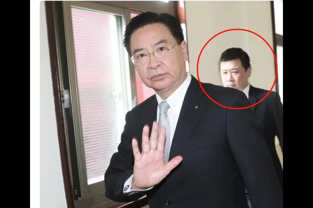 【內幕】 綠共諜案溯及前朝　何仁傑離職前曾留難言之隱