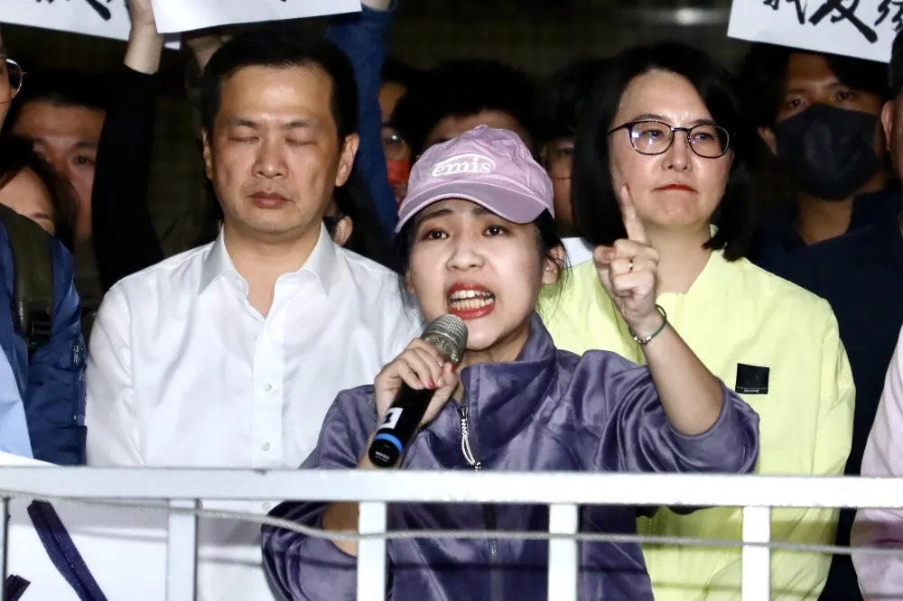 藍營涉幽靈連署爭議遭檢調大搜索　徐巧芯喊話朱立倫：不能一直群龍無首