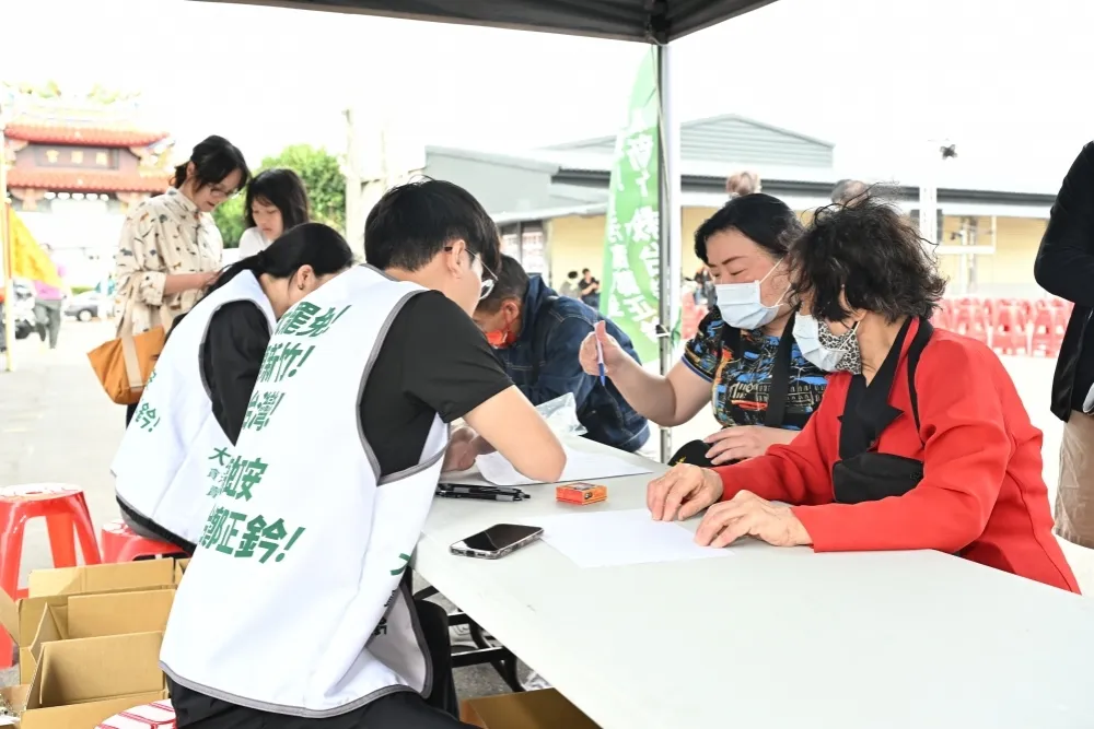 【鏡新聞民調】罷免案若通過門檻　近7成受訪者會投票、52%贊成罷免
