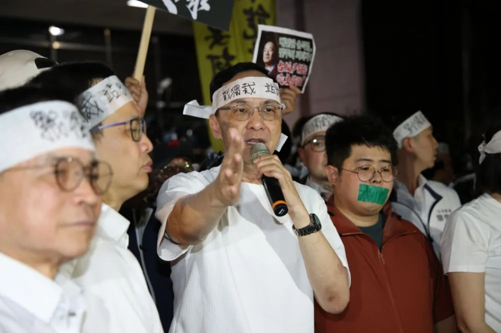 號召藍軍26日上凱道抗議　朱立倫：罷免獨裁者賴清德