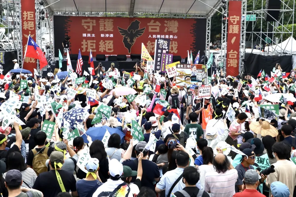 破5萬人！八炯號召上凱道反統　曹興誠高喊：大罷免成功在望