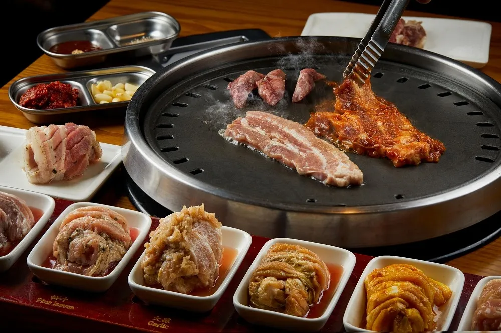 韓式燒肉名店「八色烤肉」祭出吃到飽方案！最低 680 元起、只到這天　無限爽吃豬五花、泡菜鍋、海鮮煎餅
