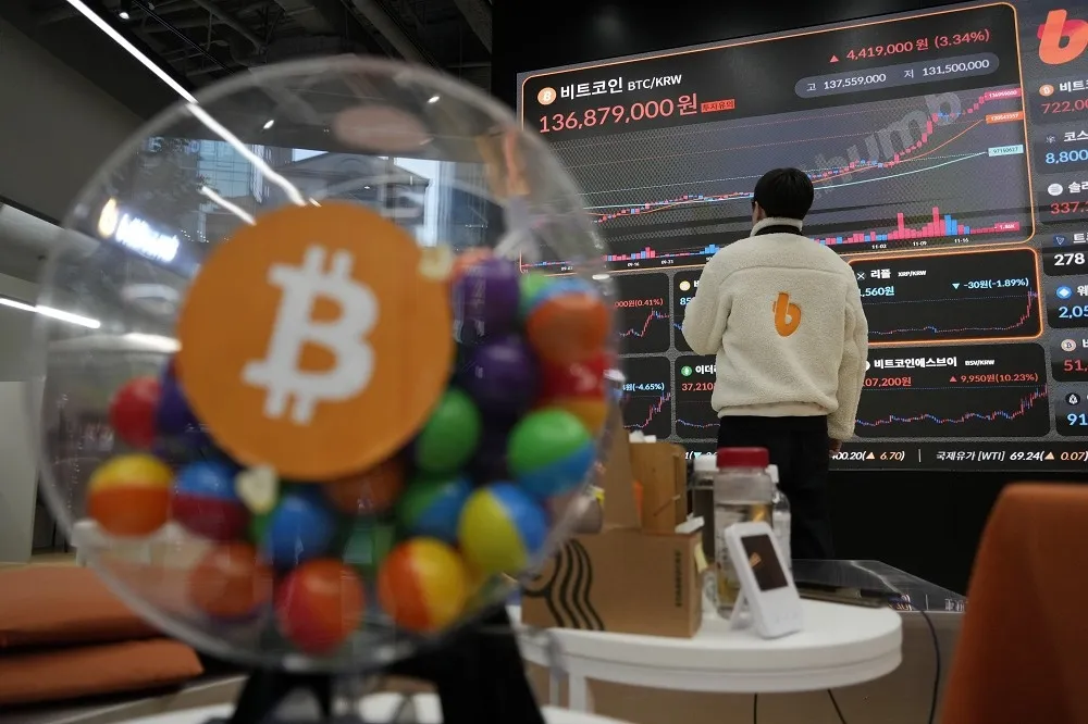 加密貨幣企業搶辦銀行執照　川普要讓美國變「比特幣超強國」