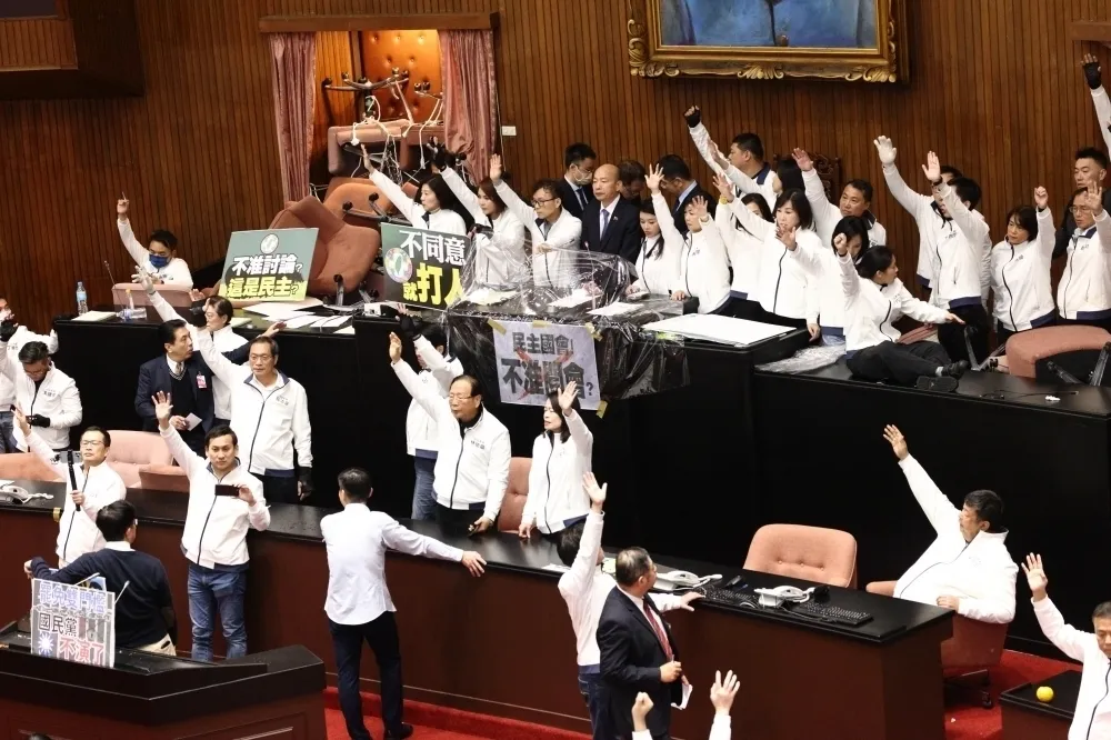 民進黨既是台獨納粹又是綠共　國民黨特殊邏輯？　
