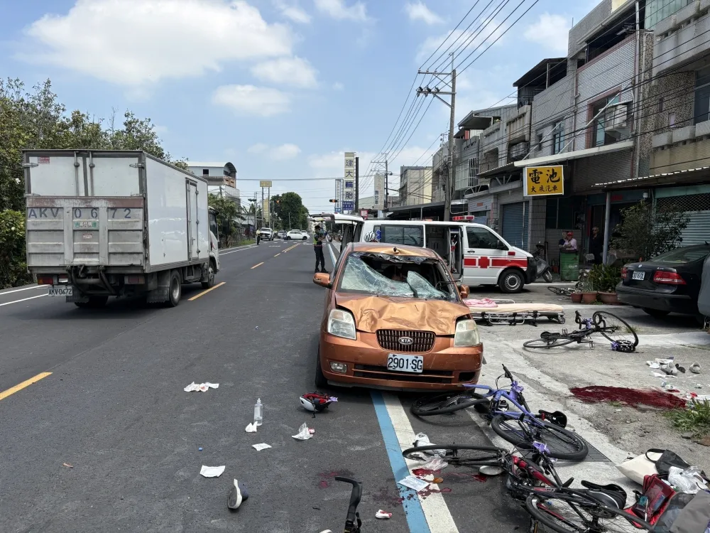 【有片】逆向衝撞康橋學生環島車隊！釀1重傷昏迷、6輕傷　肇事駕駛稱「彎腰撿東西分心」
