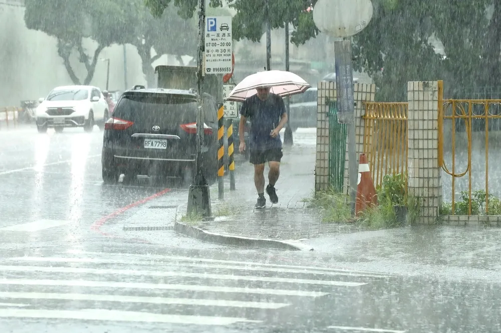 把握2天好天氣！周四起又要變天　全台有雨到下周
