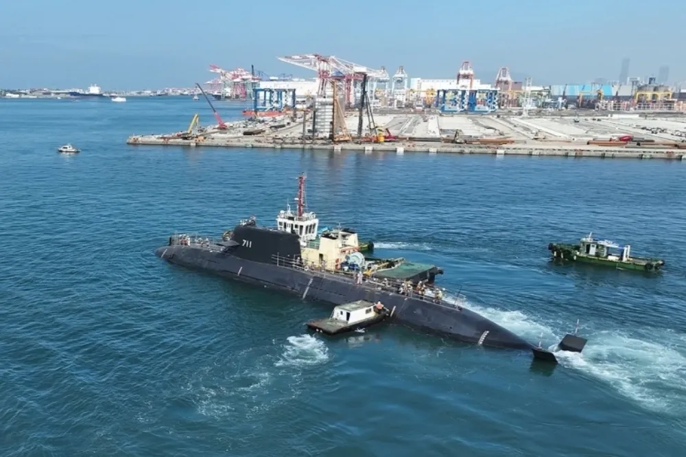 海鯤號「缺失調校中」4月海測確定無望　立委曝：影響預算解凍進度