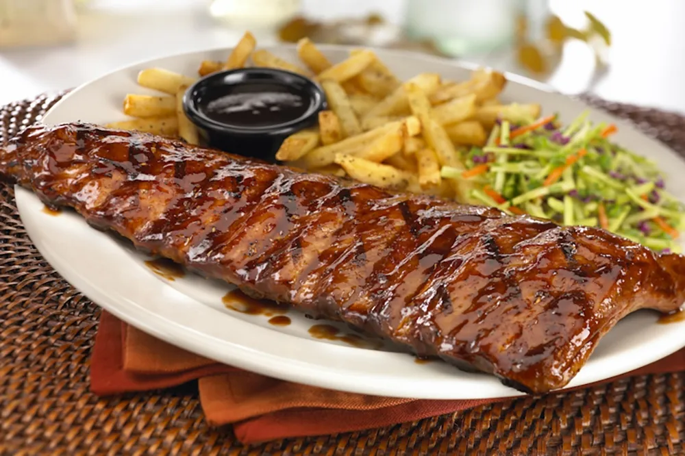 開幕首三日炭烤豬肋排買一送一！TGI FRIDAYS 台中崇德店 5/5 起試營運  