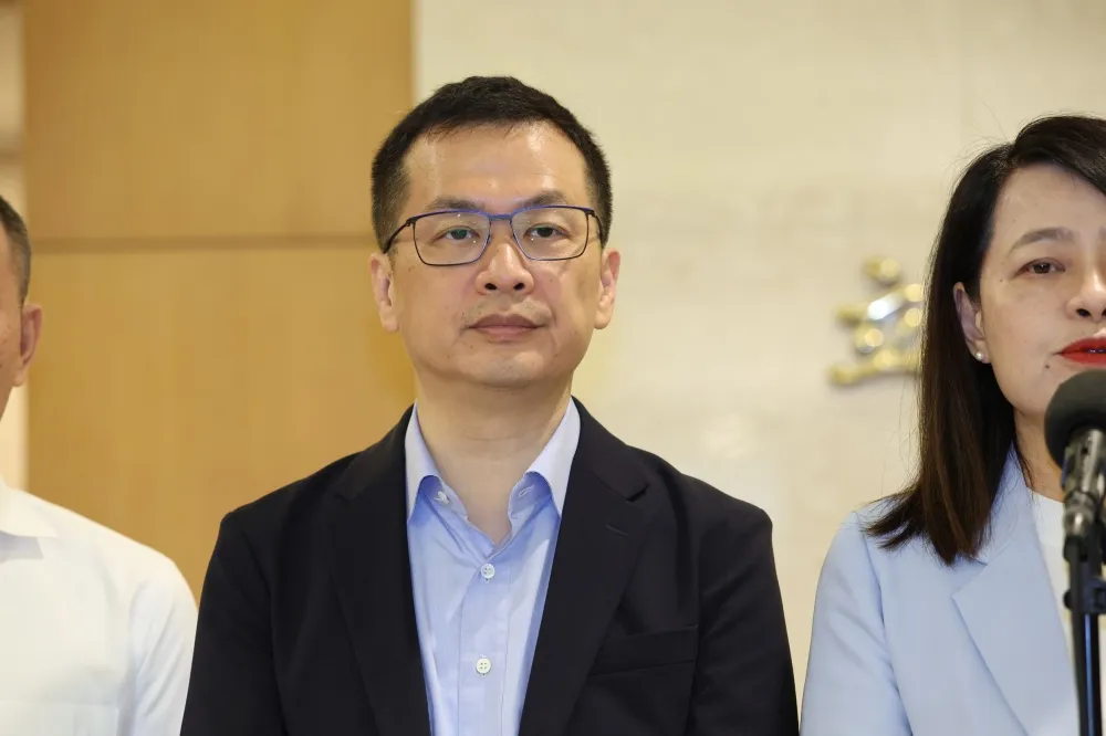 羅智強二階罷免達標156％並送件　將提「大安100講」反制