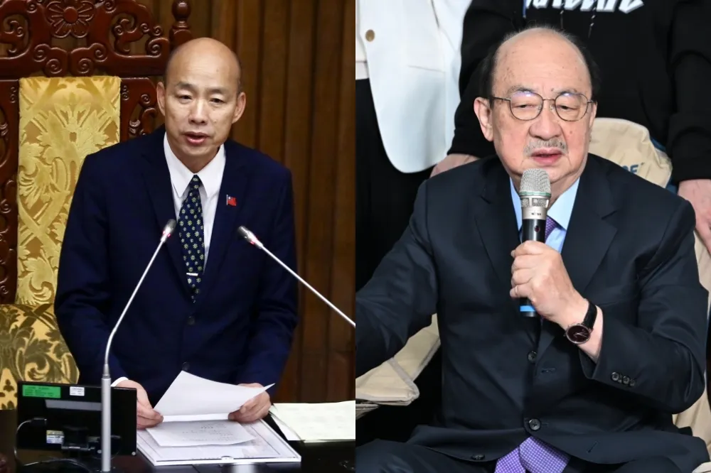 【有片】柯建銘睽違1月「滿血回歸」　立院協商拍桌吼韓國瑜：叫小卡賀欸