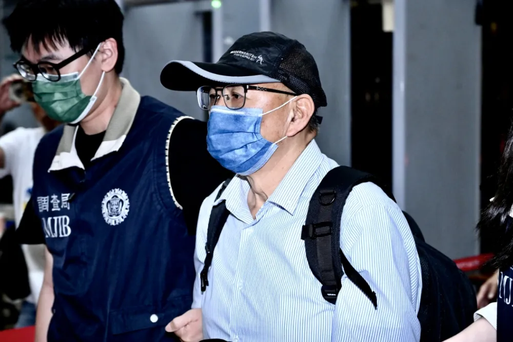 傅崐萁管家李慶隆投案　深夜百萬交保、需戴電子腳鐐