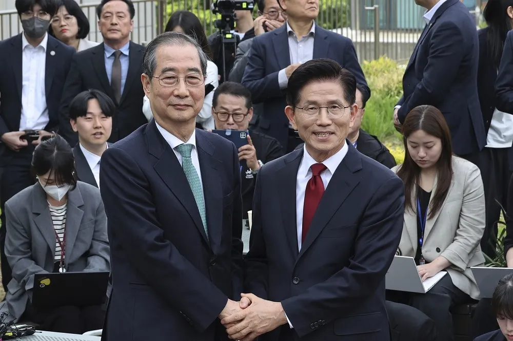 總統候選人整合失敗　南韓執政黨陣前「換洙」重啟提名表決