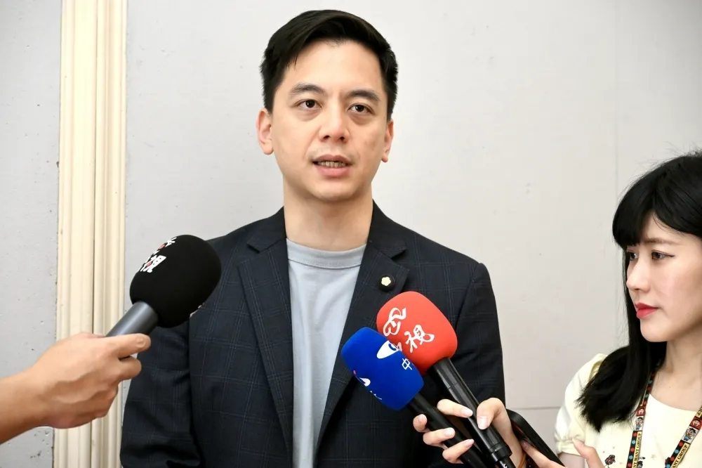 桃園罷藍6團體爆內訌　罷免牛煦庭領銜人藉宗教募款惹議
