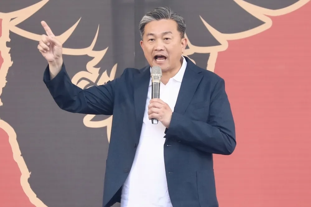 黨工認獲指示抄名冊、恐牽涉國民黨中央　王定宇諷：還要扯政治迫害嗎？