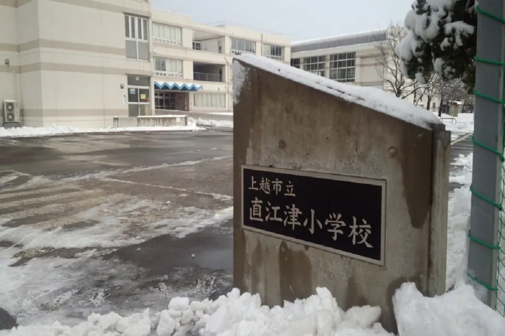 日小學主任順手一蓋　6學童誤飲漂白水直呼「好苦」