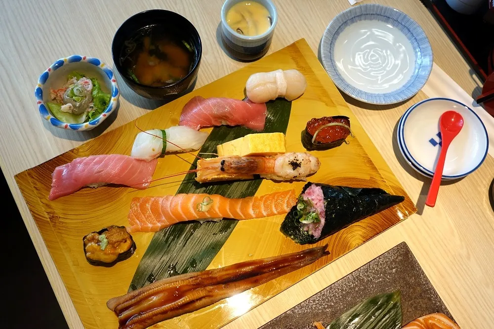 【完整菜單】限期 3 週！美登利壽司台北大安店祭出超佛優惠　生鮭魚、炙燒鮪魚中腹等美食買一送一