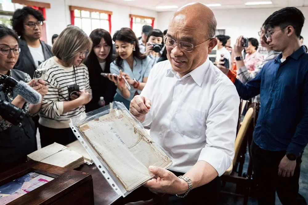 蘇貞昌重返白色恐怖紀念園區　曝「美麗島大審卷宗」籲捍衛民主