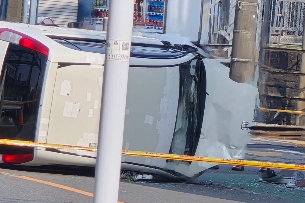 【有片】日本也傳汽車衝撞學童　高齡婦人開車撞飛4小學生共5人送醫