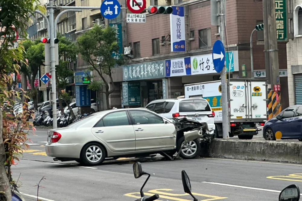【三峽車禍】78歲老翁今年2月才換駕照　肇事車也有22年「車齡」
